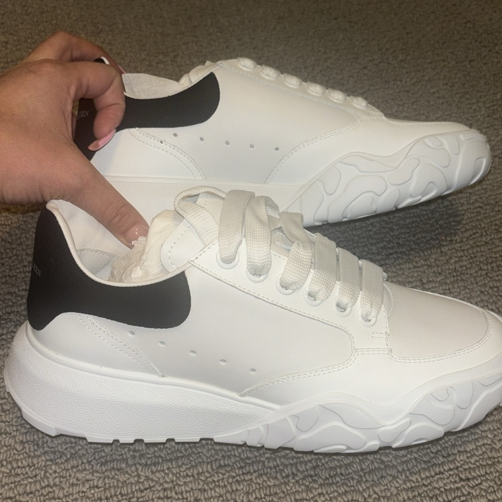 Women shoes - Picture 2 of 5